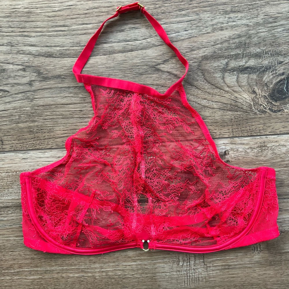 Victoria’s Secret Red bra 34C